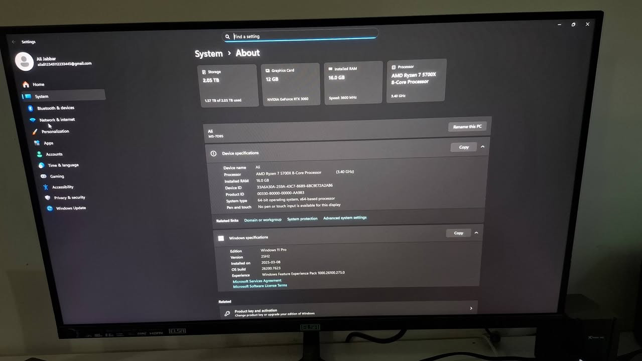 السلام عليكم سيت اب للبيع pc و شاشه 
AMD R7 5700x
Rtx 3060 12G zotac 
16g ddr4 3600 TEAM GROUP 
250 Ssd 2t hdd
COOLER Deepcool 360
Motherbord msi b550m pro
Montor elsa 27 185 1080 ips
سبيكرات 
كيبورد aoc
استخدام قليل جدا 
***********
