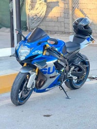 جكسر ٧٥٠ • ٢٠١٣ • وارد يابان