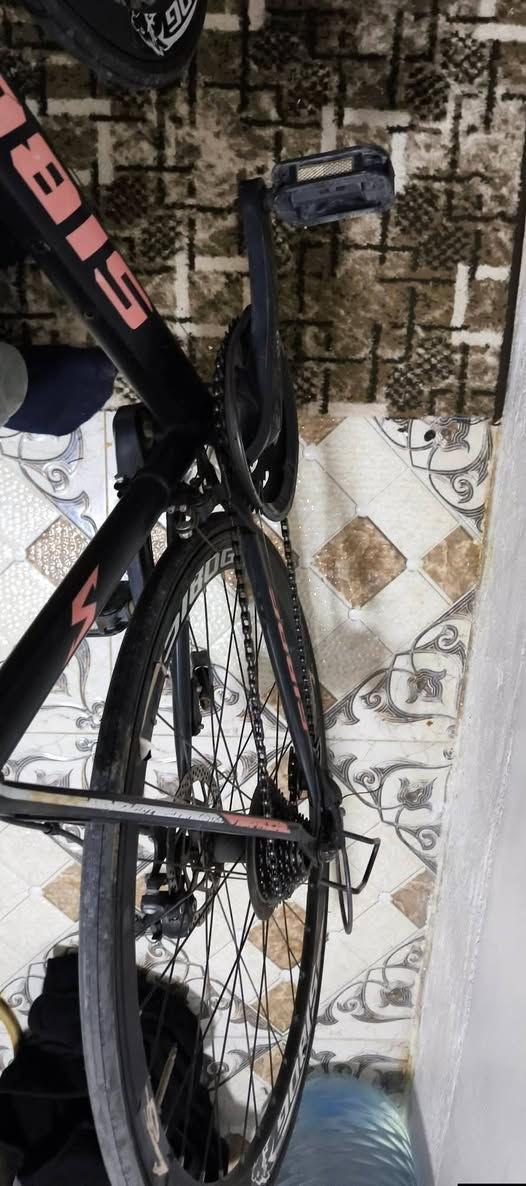 سلام عليكم🔥
بايسكل سباق رود للبيع 🔥 مكني كركوك توصيل معندي
شركة SIBOG🔥
موصفات🔥
 كير 7 نمر خلفي 🔥
كير 3 نمر خلفي  🔥
سستم شيمانو 🔥
تايرات جدد 🔥
جوابه جدد 🔥
البايسكل نضيف 🔥
اي عطل ما بي 🔥
بريكات شغالت دسك 🔥
🔥سعر 100الف قفل رقم ***********
