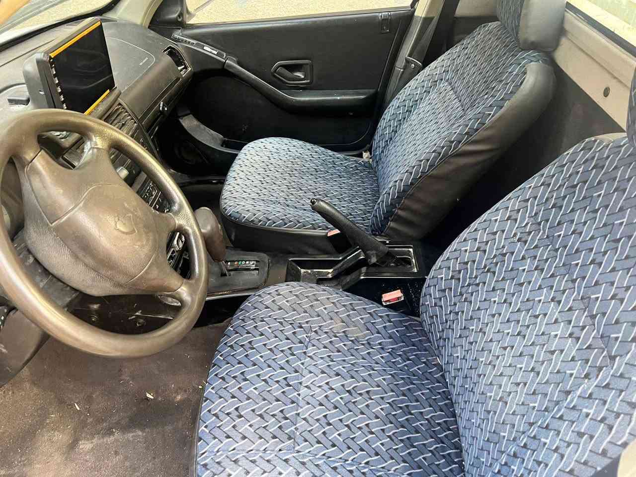 السلام عليكم 
بيكم اريدو موديل 16 
كشر يخبل السيارة محور كير ومكينة وضفيرة 
جديدة مال ونجي السيارة نظيفة 
تخبل المكان بغداد الجديدة شارع المسبح
الاتصال ***********
