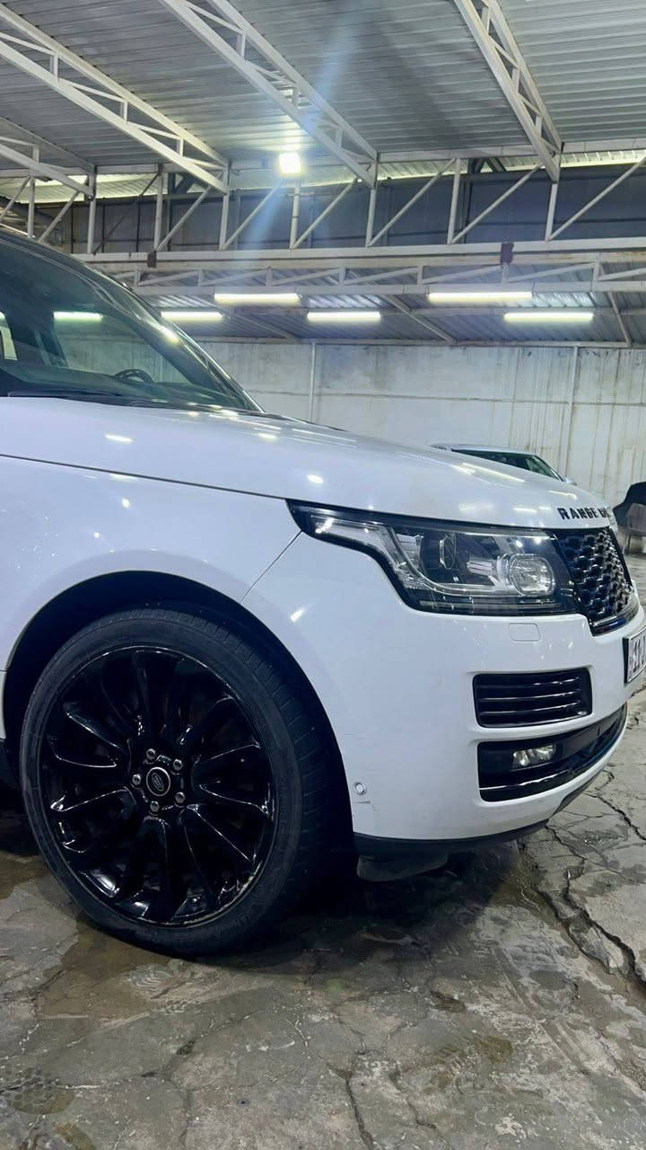 السلام عليكم رانج روفر فوك موديل ٢٠١٦ خليجي بدون صبغ عدا كارت بحافة البنيد لون ابيض قماره اسود بانوراما سقف جلد اسود اوتوبايغراف داخل احمر منفصل بصمه أبواب بصمه اربعه صندوق كهرباء دواسات كهرباء مقاعد جلد احمر تدفئه تبريد أمامي خلفي مري كهرباء ورادار جوانب ونقطه عمياء ستيرن كهرباء تحكمات كامله جهتين تدفئه ستيرن كهرباء كير ماوس تحكم جكات ومانع انحدار ومانع تزحلق شفتات ستيرن اربع جام اوتو ويل ٢٠ اسود السياره تلاث شاشات كشتات مساج أمامي خلفي هندبريك بصمه داخل صاج ماشيه ١٤٥ كم محرك مفتوح بلادي حساسات أمامي خلفي اربع كامرات محيطيه ثلاجه أماميه خلفي السعر ٣٥٠ ورقه وبيه مجال للاتصال ***********
