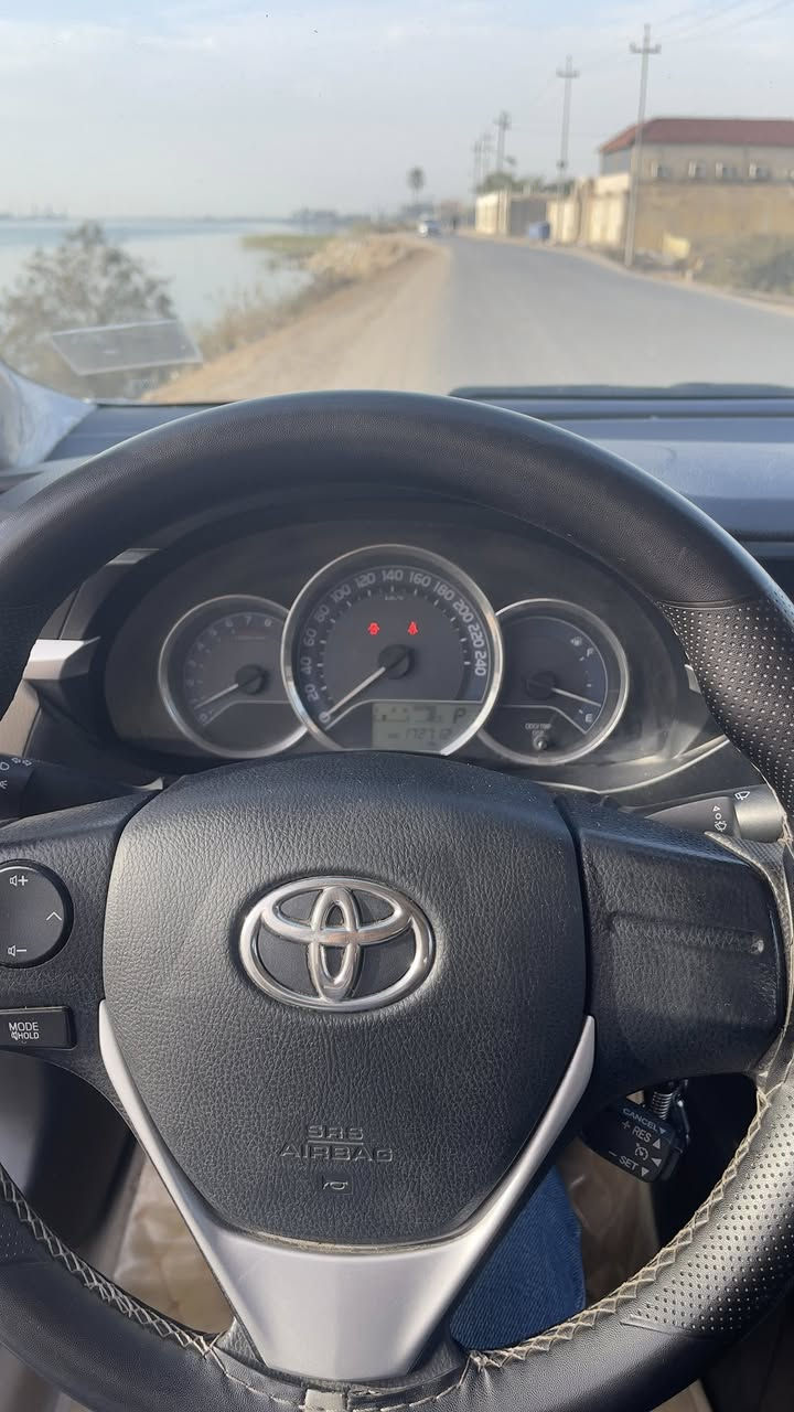 السلام عليكم 
كورلا موديل 2015 خليجي رقم بصره بأسمي 
مكينه 2000  مبدل بيها كازكيت 
البدي مكفول ماعدا ضربات صغار كما موضح في الصور 
السعر النهائي 122$ قفل 
العنوان التنومه شط العرب كردلان 
للاستفسار ***********
