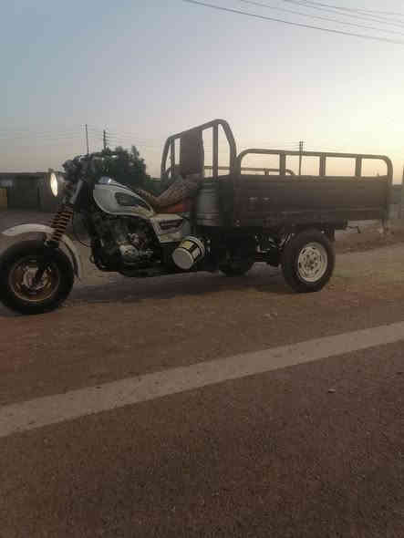 ستوته للبيع موديل ١١ وراق كامله مكينه تخبل خرسه سلف هندر  كله شغال شاير تخم تاير  بجيس سعرها ٩٥٠ وبيها مجال حك جيه مكاني ناصريه قضاء نصر ***********
