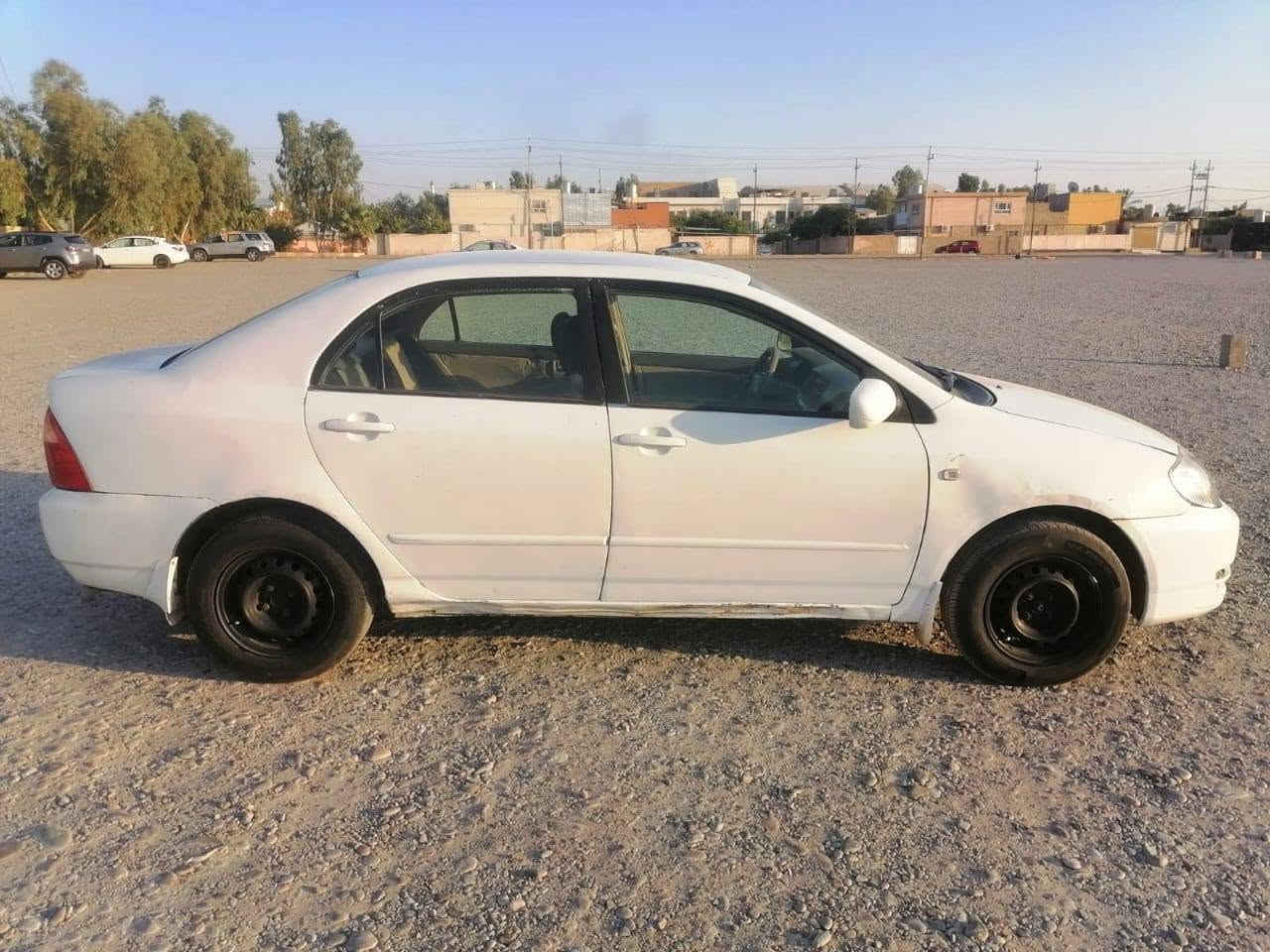 تويوتا كرولا 2004 رقم أربيل  صبغ عام واكع بصفحه السائق السيارة جاهزه رقم جديد وسنويه جديد لغايه 2030 مكينه المرغوب 18 كبير  كير اوتو تبريد شغال ثلج طخم إطارات جدد  دفتر بانزين موجود مكانه السيارة كركوك 
*********** كركوك, العراق
