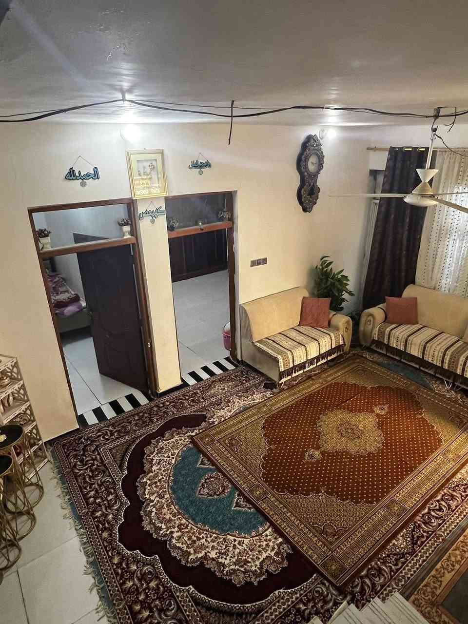 دار سكني #للبيع 🏠
موقعه #التقيةالثالثة_حي_الميكانيك 

فرع مديريه شؤؤن الشرطه

#زراعي_سند25_مشمول_بالتطويب

#مساحته_217_متر 
#يرهم بيع او مراوس
يحتوي البيت عله طابقين

يحتوي الطابق الاول علئ غرفتين نوم وصاله ومطبخ واستقبال وصحيات داخليه وخارجيه 

يحتوي الطابق الثاني علئ اربع غرف نوم وصاله وصحيات وسطح

#السعر خاص

للاستفسار اكثر 

#واتساب_اتصال

‭***********
