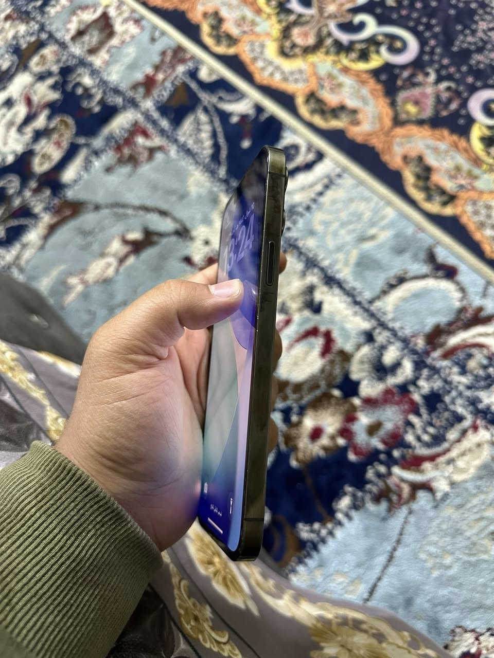 ايفون 13 برو ماكس
ذاكره 128 
بطاريه 97
تك سيم
مامفتوح فقط فطر بالضهر السِعر 575 الف
***********
***********
