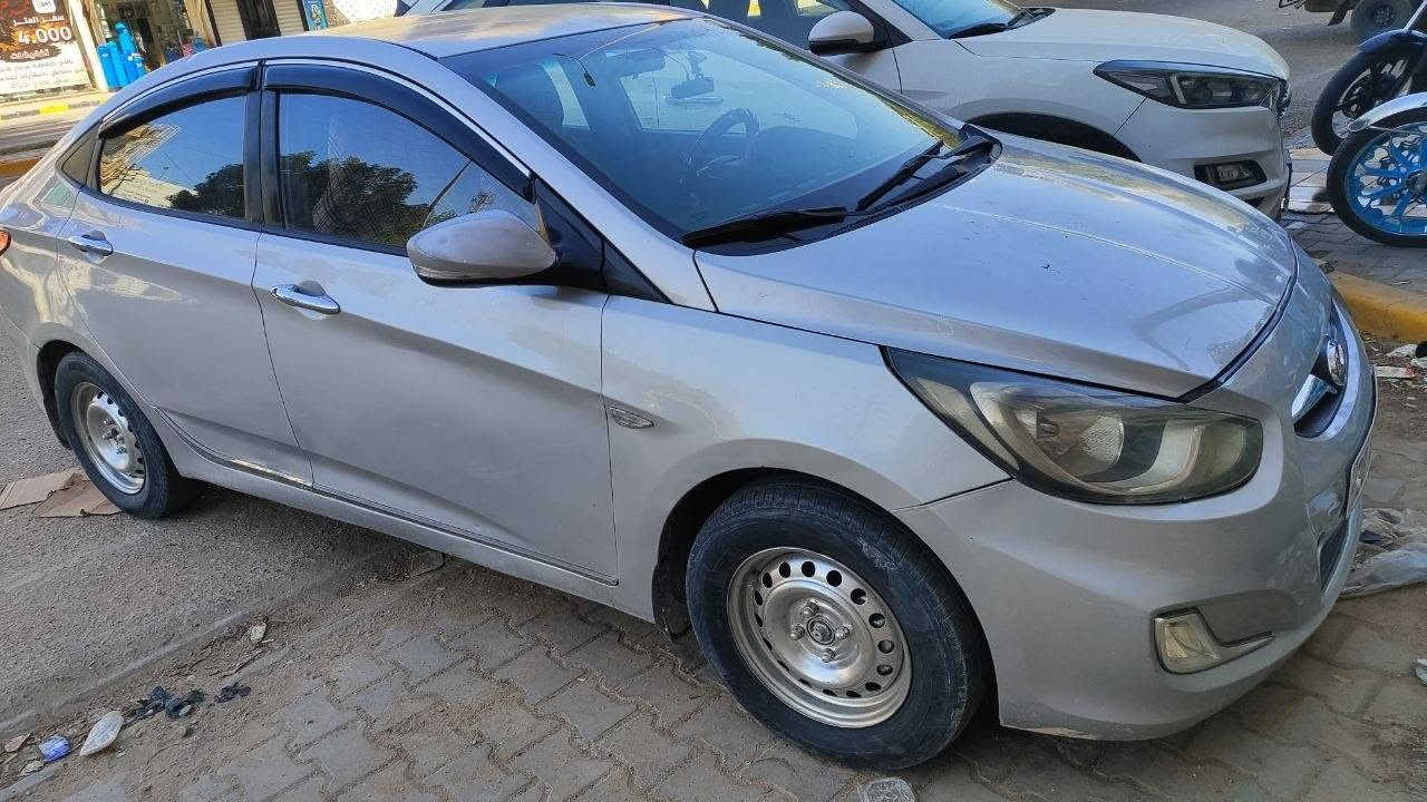 اكسنت 2013 بأسمي كلشي موضح بالسونار للأستفسار ***********
