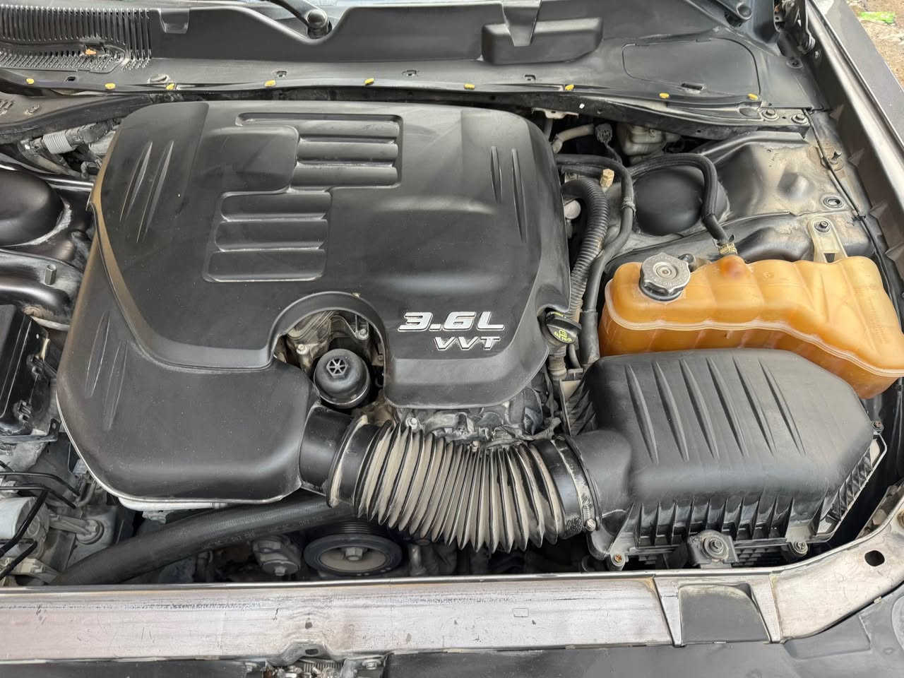 جالنجر 
رالي بلاص 
موديل 2016
وارد امريكي حادثه موضح 
بدون دواخل 
موصفات فول الفول بدون فتحه
رادار 
حساسات
كامره 
شاشه كبيره
تحكمات 
كشنات جلد 
تدفئه تبريد 
استيرن كهرباء 
هيترات كشنات وستيرن
ويل 20 نجمه خسفه قويه 
تخم تايرات جديد 
هيترات مري جانبيه 
رقم بغداد الجديد 
بيه رش جاملغ وبنيد بدون معجون 
وهنا بلعراق بيه باب السايق 
بدون ايرباك 
السياره مسويله ادامه كامله 
مابيه نقص 
مكاني بغداد المنصور 
السعر ١٤٥
***********
وتساب *********** بغداد, العراق
