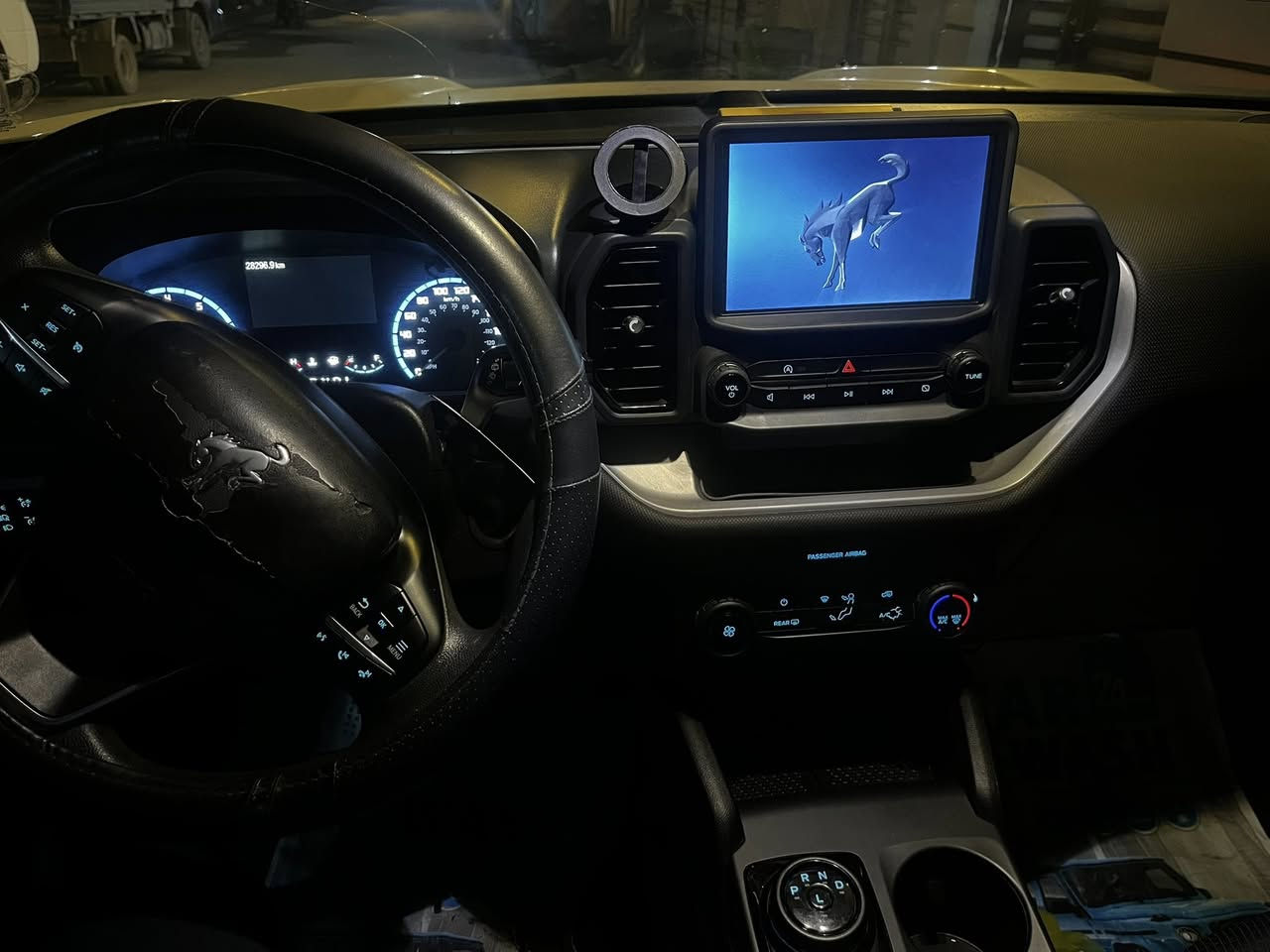 فورد برنكو 23
ماشيه 28 قابل لزياده 
محرك1500توربو
السعر164
تبديل  بنيد بلادي وجاملغ بارد شبر  حادثها بسيط  مو قوي 
3سلندر 
دفع رباعي  دبل  اكسل 
تدفئه وتبريد 
حساسات رادار توقف ذاتي 
كامره خلفيه 
خمس  مودات قيادت 🐐
اوتو ستوب  اوتو هولد
هاند بريك دكمه 
وباقي المواصفات المعروفه لدات لايتات عالي
للتواصل مع حساب  الفيس او ***********
