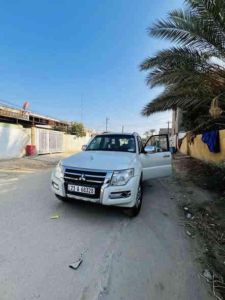 السلام عليكم
للبيع  ***********

باجيرو حبتور جديدة لسياره بعدها لوك دفاتر الشركه موجوده سبير مانازل.

باجيرو حبتور موديل 2015  ماشية 110الف حقيقي السيارة فول مواصفات 8 ايرباك محرك 3500 ترايش كروم لدات نهاري 4 اطارات جديدة ويل 17 زراك لايت ولايت زنون فتحه سقف سلايت كشنات جلد وكهرباء سستم صوت دمام خلفي 7 راكب تبريد ثلاث قطع وثلاجه وسطية حساسات وحاكيه بلوتوث السياره سويج عدد 2 رقمها سليمانيه بسمي تحويل مباشر هزه فحص سنويه كله جديد للاتصال ‏‪*********** والاستفسار
