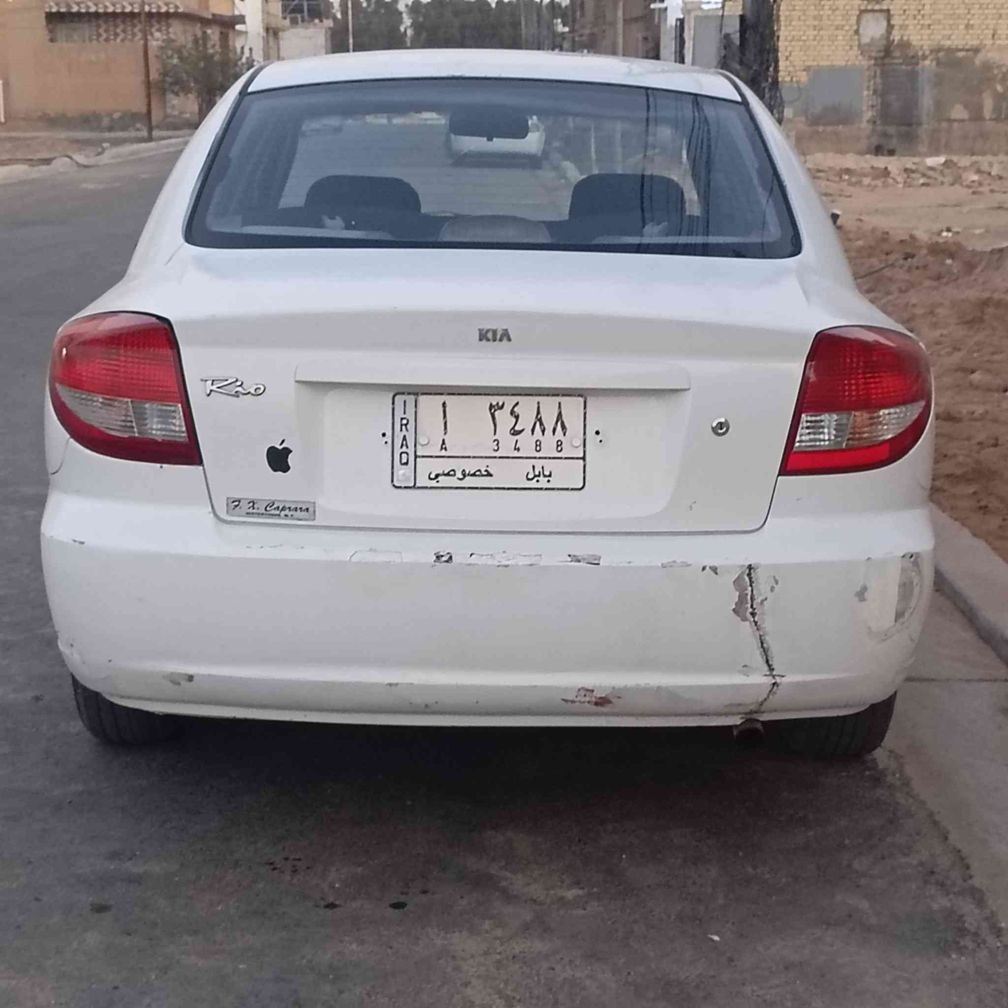 كيا ريو ٢٠٠٥ سياره مكفولة من الحادث مصبوغة حزام كير عادي السعر ٣٧ ورقه وبيه مجال الاتصال على الرقم ***********
