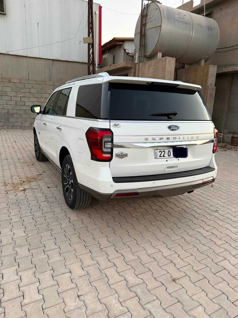 Ford Expidition King Ranch

فورد اکسبدیشن کینگ رانچ (اعلی من لمتد)

المودیل: ٢٠٢٣
***********

مواصفات: داخل جوزي، بانوراما، کشنات تدفئة و تبرید، مقاعد VIP و کلە کهربائي حتی الصف الثالث. بعد هوایة مواصفات بیها..

گیر و محرك مامفتوح و بشرط فحص.

شادین ویالة و الطایرات جديدە. دهن و هایدرولیك جدید.

دینار واحد مابیها مصرف. لو چان بیها دینار مصرف، ارجعلك ظعفين.

بیها صبع جامرلغ واحد، وشبرین بالبونید و جامرلغ اخر.
حادثها خفیف، ایرباکات سیستم بلادي.

السعر: ٣٥٨ ورقة و شویة مجال

للإستفسار (واتساب موجود)

***********

