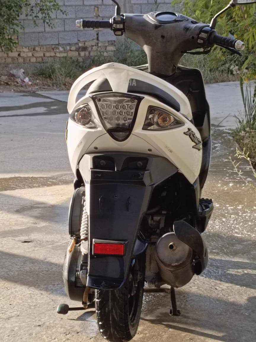 سلام عليكم...
ماكس مضلع نوزل للبيع 💥
الدراجه وارد ياباني نضام خطين محرك 49بلادي مامفتوحه وولفين كبار الدراجه مكفوله كفاله عامه جديده بمعنا الكلمه 
السعر: 850ألف قفل قفل قفل 
المكان كربلاء طويريج 
راسلني واتساب ***********
