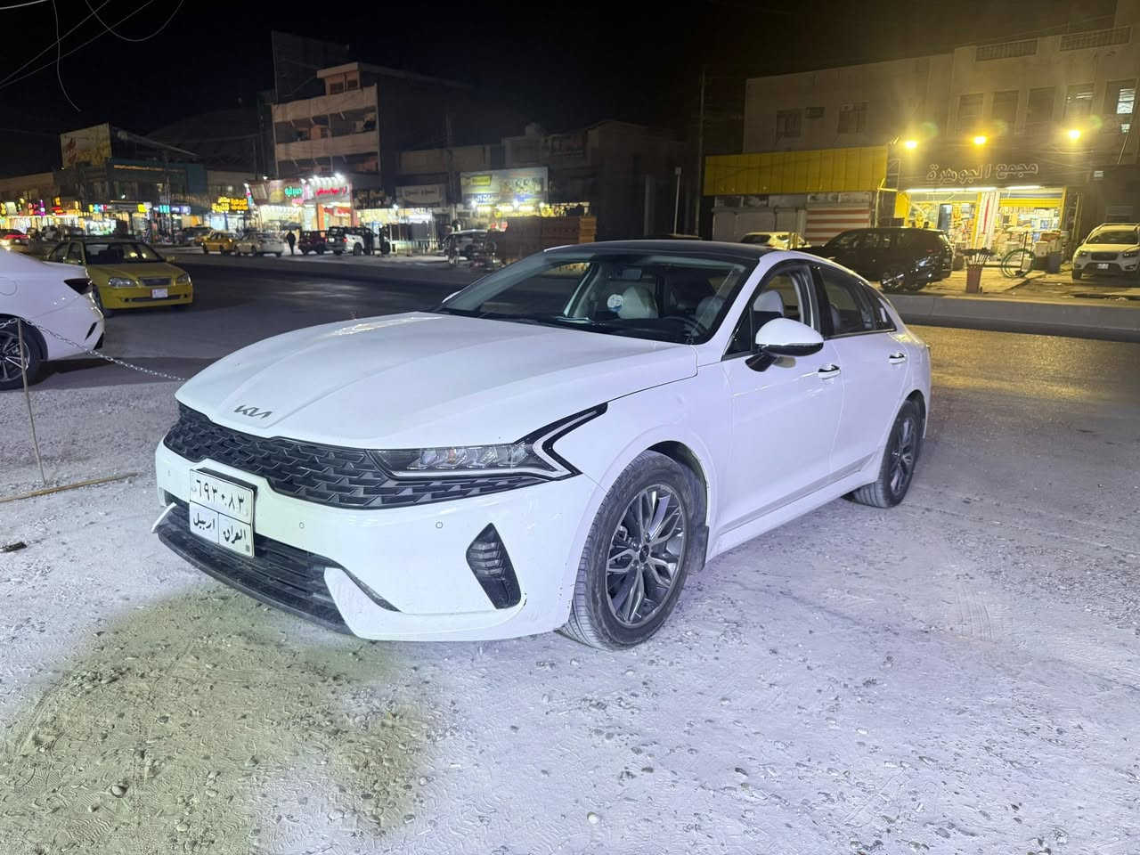 السلام عليكم
كيا K5  
موديل ٢٢
خليجي
ماشية 99 الف 
فول مواصفات 
سقف بانوراما على طولها
 بصمة + تشغيل عن بعد 
كشنات جلد تدفئه 
السيارة بيها ملاحظة 
طخة بالصندوك وطخة بالبنيد وسونارها موجود

مكان السيارة بغداد حي العامل 
للتواصل 
+964 781 782 3532
واتساب كذلك


**إذا كنت صاحب هذا الإعلان وتريد حذفه لأي سبب، رجاءا أرسل رسالة إلى الدعم الفني**