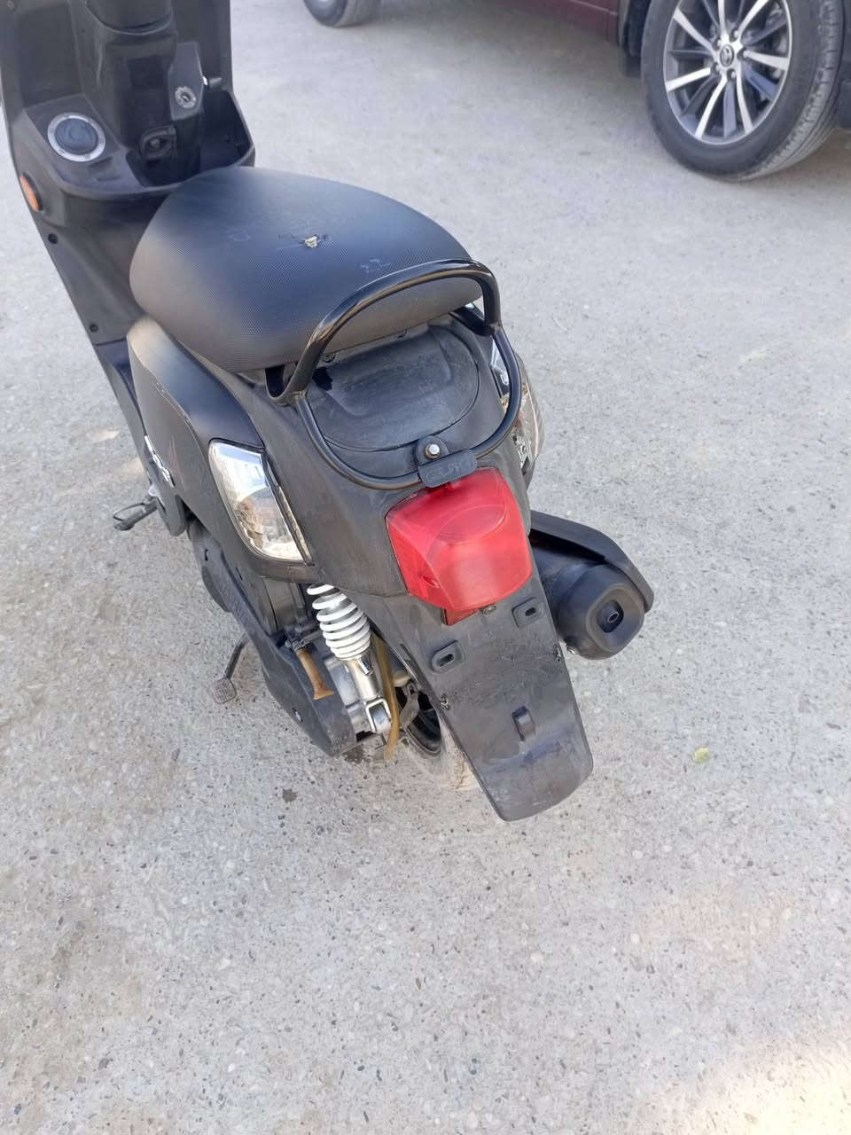 السلام عليكم ورحمه الله وبركاته دراجة بوليس مسطرة للبيع محرك جديد برغي مامفتوح بيهة لضرر الكفر الامامي فقط للستفسار الاتصال على الرقم التالي 
***********او
***********
