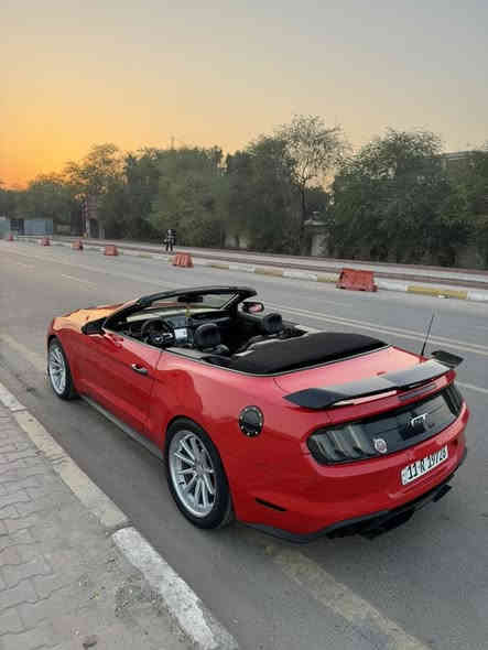 سلام عليكم 
موستنك GT ديجتال 2019
مًواصفات فول للاخير 1/1
ماشية 63
رقم بغداد الانكليزي تحويل ثاني يوم

تشغيل عن بعد
شاشة sync كار بلي
كشنات جلد وتحكم 
خزن ميموري
رادار جانبي 
خمس وضعيات قيادة
عداد ديجتال متغير الون حسب المود
سستم سماعات
اكتف اكزوز

الاضافات
مسطرة تراك بكج
ويل فيرادة 
دفيوزر gt
دوس gt
لحية اماميه 
سبايدر gt
اشاير متغير الون 
لايتات سموك

السيارة حادث جاملغ وبنيد من امريكا خفيف وبلعراق صار بيهة نص الجاملغ الخلفي فقط السيارة نقص برغي مابيهة وكلش جديدة ونظيفة وخير من الله تاخذهة ربع متصرف عليهة 

السعر 185  بيهة مجال 
مكاني بغداد الطالبية
للاستفسار ***********
