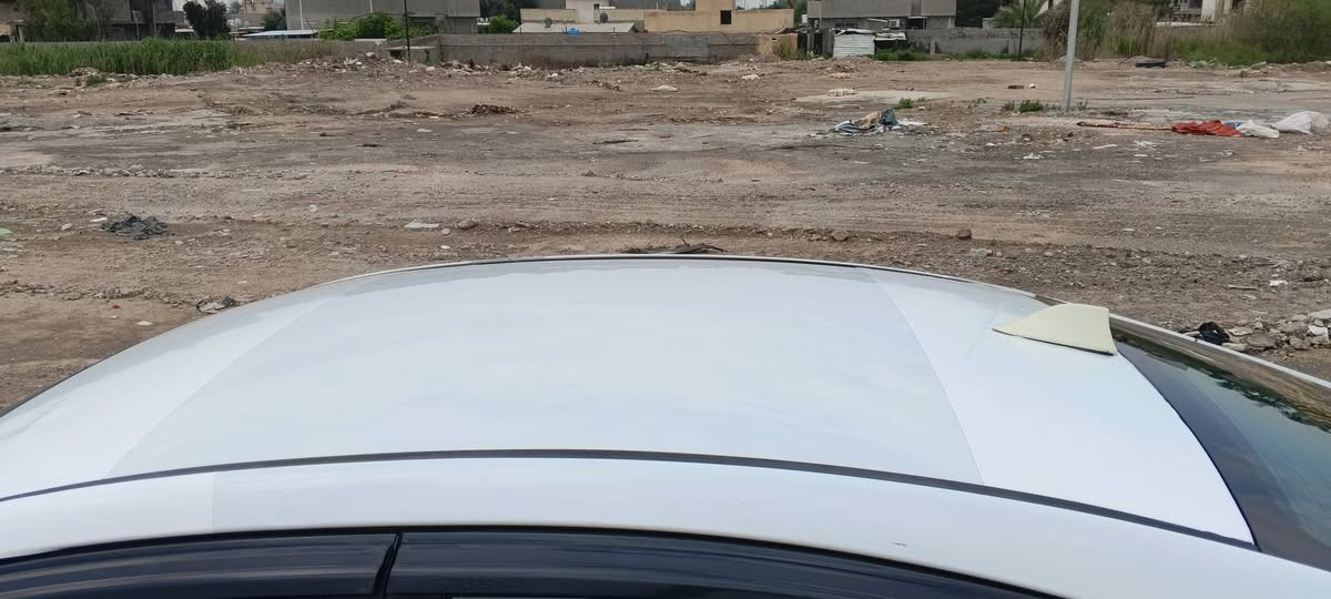 سلام عليكم سوناته موديل 17 أمريكية   جاملغ وبنيد مال امريكيه جاملغ بل عراق يعني  3قطع وبيه شويه تكشير موضح بل صوره  والسونار موجود يمك   بيع او مراوس   (***********)***********
