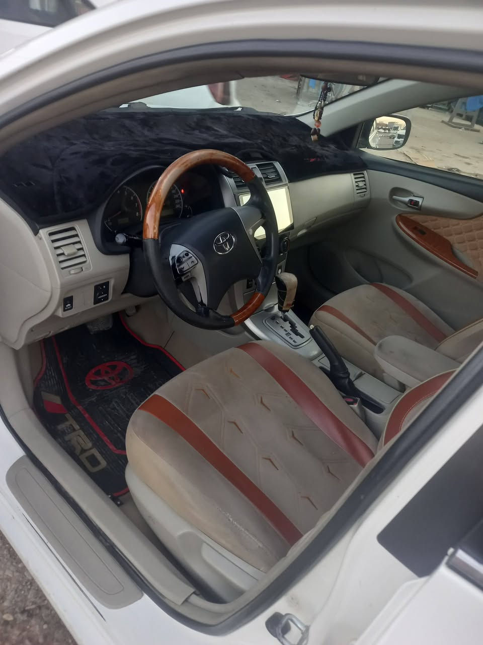 كورلا خليجي 2013 نقد فقط السعر 147
بدون صبغ 
محرك 18 مامفتوح  لا صرف لا نفخ شرط
كير توماتيك شرط 
طخم تايات جديد
طخم كدام وره جديد 
سنويه جديد
هزه جديد 
رقم اربيل جديد 
وكاله عام بسمي شرط التحويل 

برطله 
***********
***********
