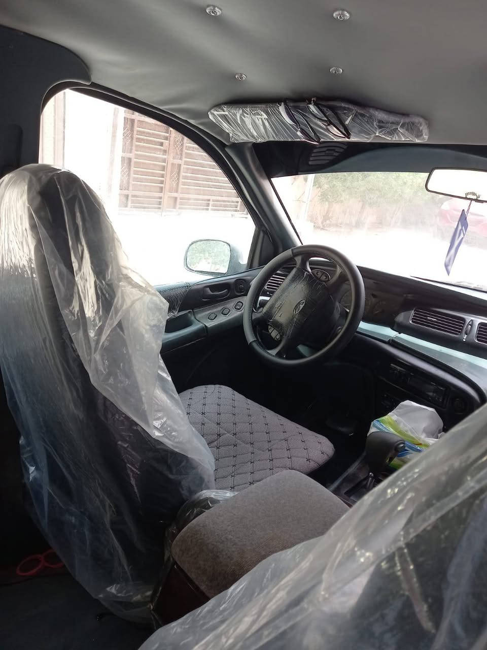 السلام عليكم.من رخصة الادمن للبيع. سيارة فورت وندستار موديل ٩٦ محور محرك كامري ابو الجف ٧ راكب لون اخضر فاتح للاستفسار على الرقم التالي ***********
