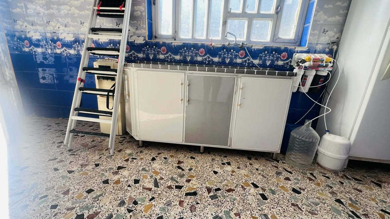 للبيع كاونتر تفصال درجه اولة
وأخو جديد 
معروض ب600 وبيه مجال
اتصل وتدلل 
***********

المكان واسط قضاء الصويرة ناحية الشحيمية
