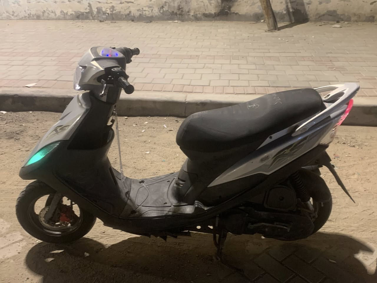 سلام عليكم متاح دراجة ماكس كفاله عامه من كلشي واجيب فيتر وتعال افحص هذا رقمي *********** وبخدتمت لشراي
