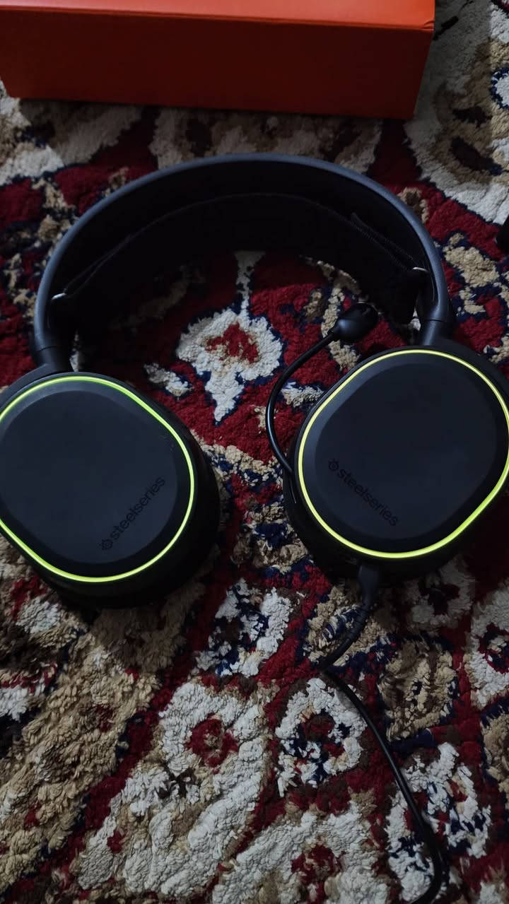 سماعه الستيلسيريس ARCTIS 5 الوحش 🔥🦾 
نضافه ولا اروع ↗️
السعر 65 الف ♥️


**إذا كنت صاحب هذا الإعلان وتريد حذفه لأي سبب، رجاءا أرسل رسالة إلى الدعم الفني**