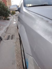 اوبترا ٢٠٠٨ وارد سعودي السيارة بيها جراد مثل ما موضح بالصور جاملغ جهة ...