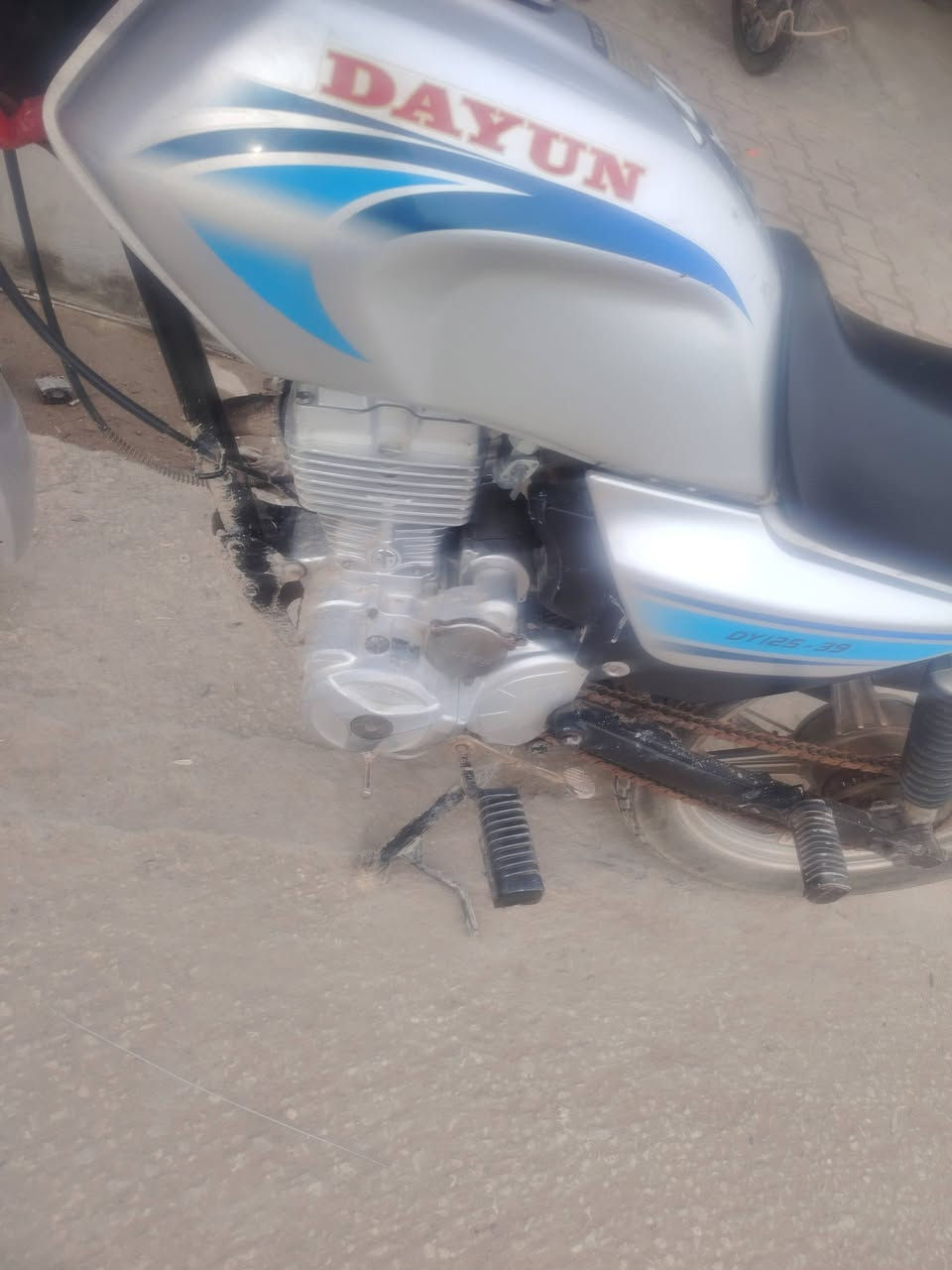 السلام عليكم
دايوان عضم موديل ١٨ اوراق اصولي
كامله رايدلها كلجات فقط
سعر ٦٠٠ بيها مجال 
مكان الاسكندريه


**إذا كنت صاحب هذا الإعلان وتريد حذفه لأي سبب، رجاءا أرسل رسالة إلى الدعم الفني**