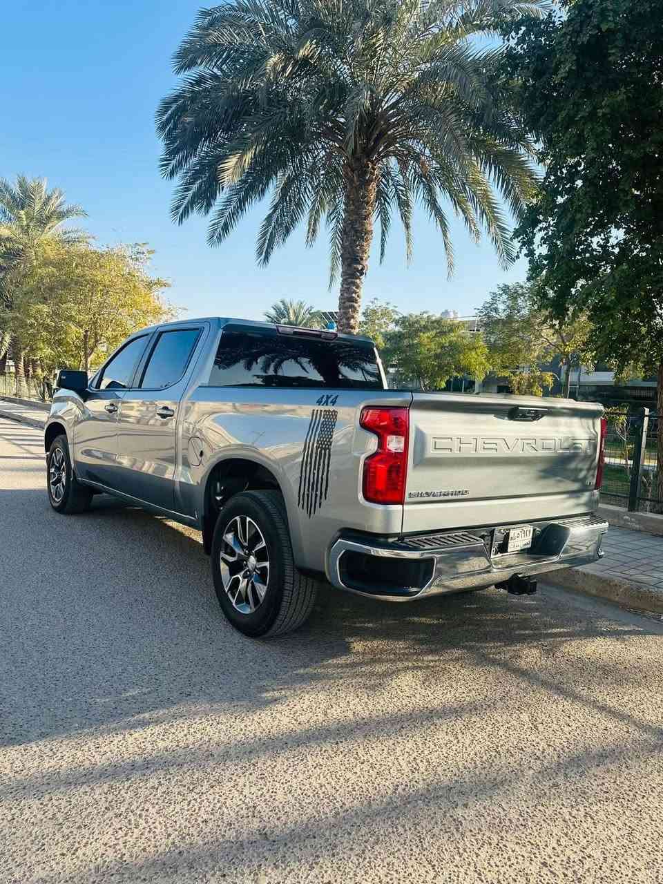 للبيع او المراوس

سلفرادو 2024 دخول جديد السيارة 

دشبول تاهو كير طرح ارغب واحلى شيء

مكينه V8 سلندر حجمها 5300 

حادثها بنيد  
صبغ جاملغ 

السيارة حلوه وجاهزة 

ماشية 30 الف 

السعر 325 ورقة وبيها مجال جداً بسيط 

***********

بابل المسيب
