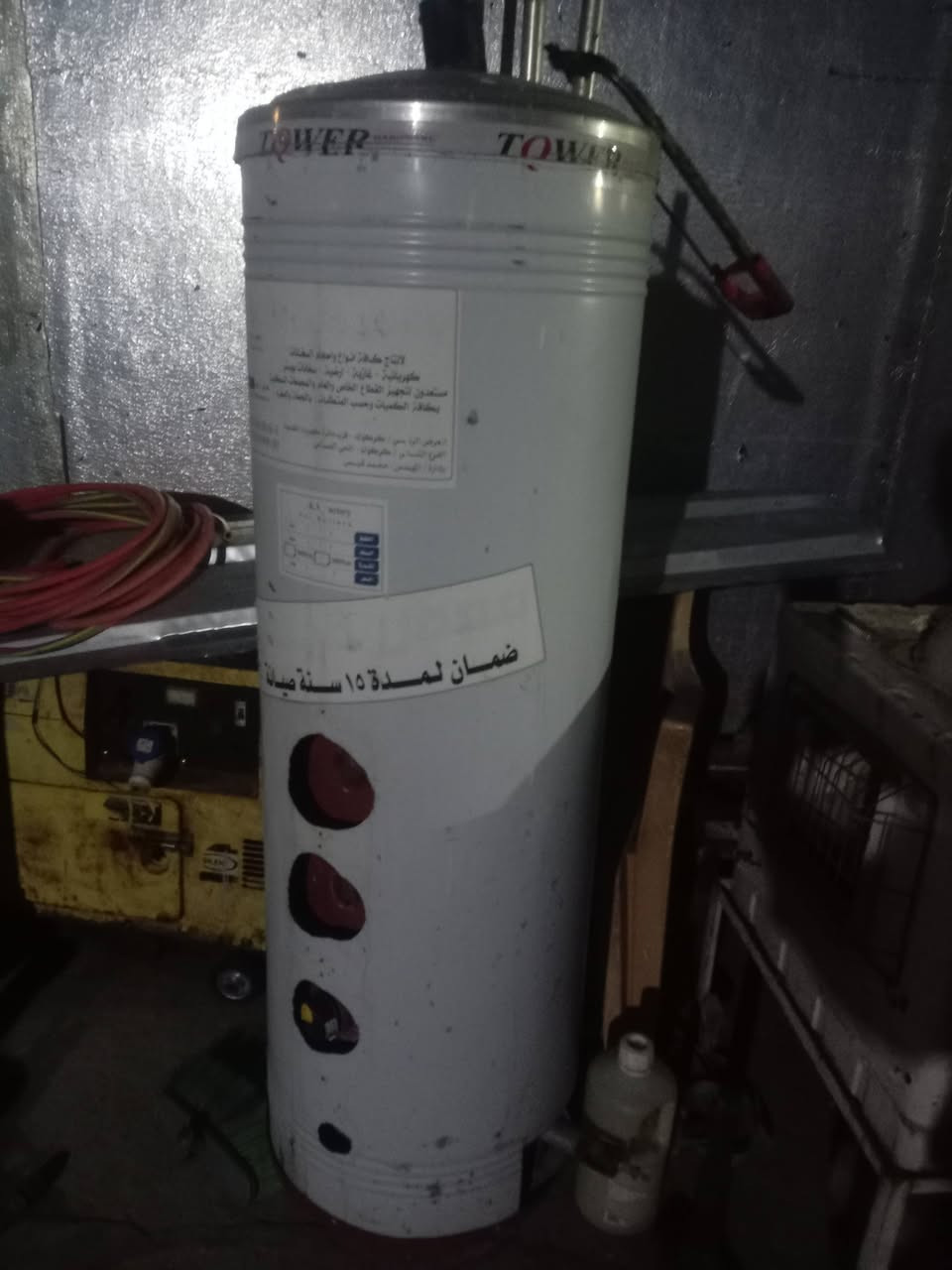 كيزر ١٧٥ لتر غاز وكهرباء ٣ملم حقيقي يعني يتحمل بوستر هم السعر ١٢٠ الف للاستفسار ***********
