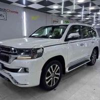 لاندكروزر GXR V6 • ٢٠١٨ • ١٧٠ ألف كم