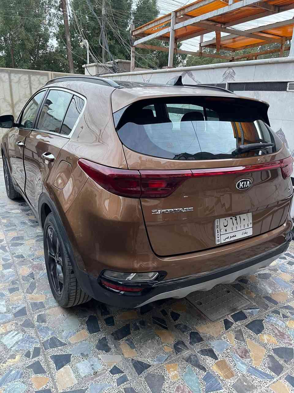 السلام عليكم للبيع فقط
كيا سبورتج موديل 2020 رقم بغداد 
المواصفات فول واحد على واحد بانوراما بصمه 
 مكينه 2400 صور الحادث ورقم شاصي بل منشور وحته السونار هم 
ماشيه 57 الف ميل ايرباك برده وستيرن 
فقط السعر 160$ ورقه مكاني بغداد جديده 
الاتصال 

‭0773 548 4352‬
