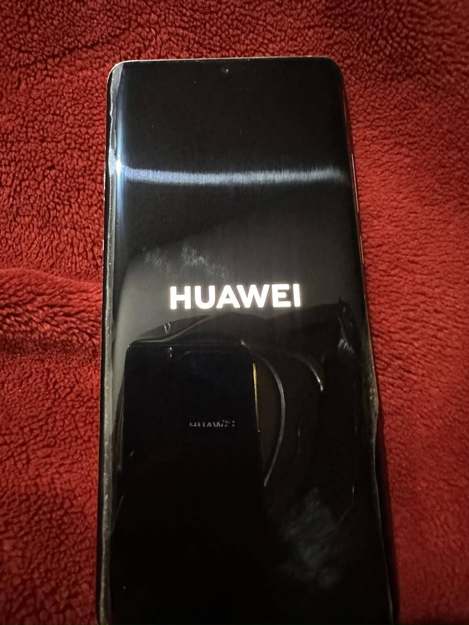 السلام عليكم هواوي p30 pro مشكلته معلك ع شعار هواوي بس شاشه كاميرات كلشي مابيهن حته كارتونه موجود قيم وأخذ 'مكاني بصرة' واتساب ***********
