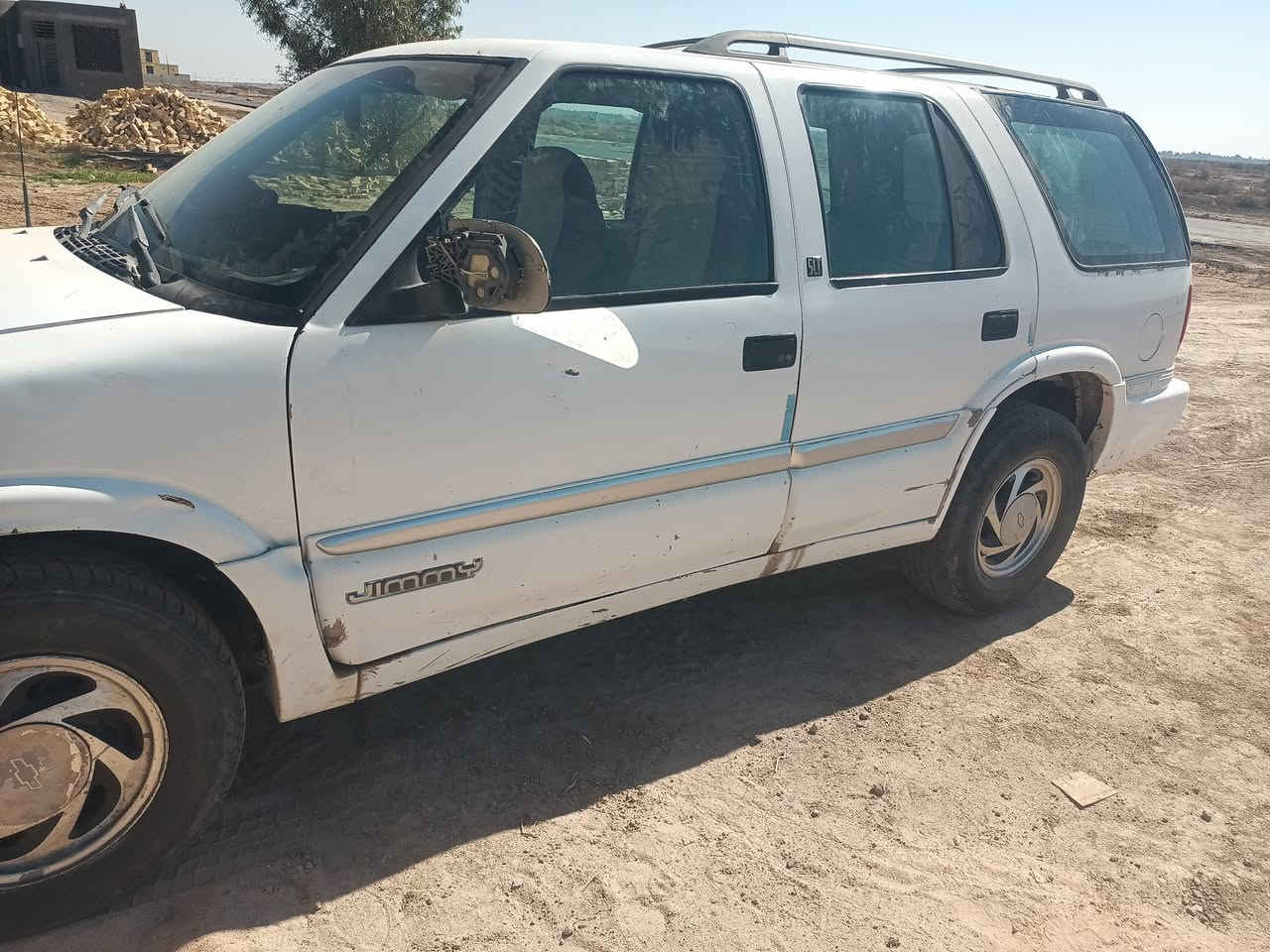 سلام عليكم جمسي موديل 2000رقم بغداد سعر 42 مكان ناصريه ***********
