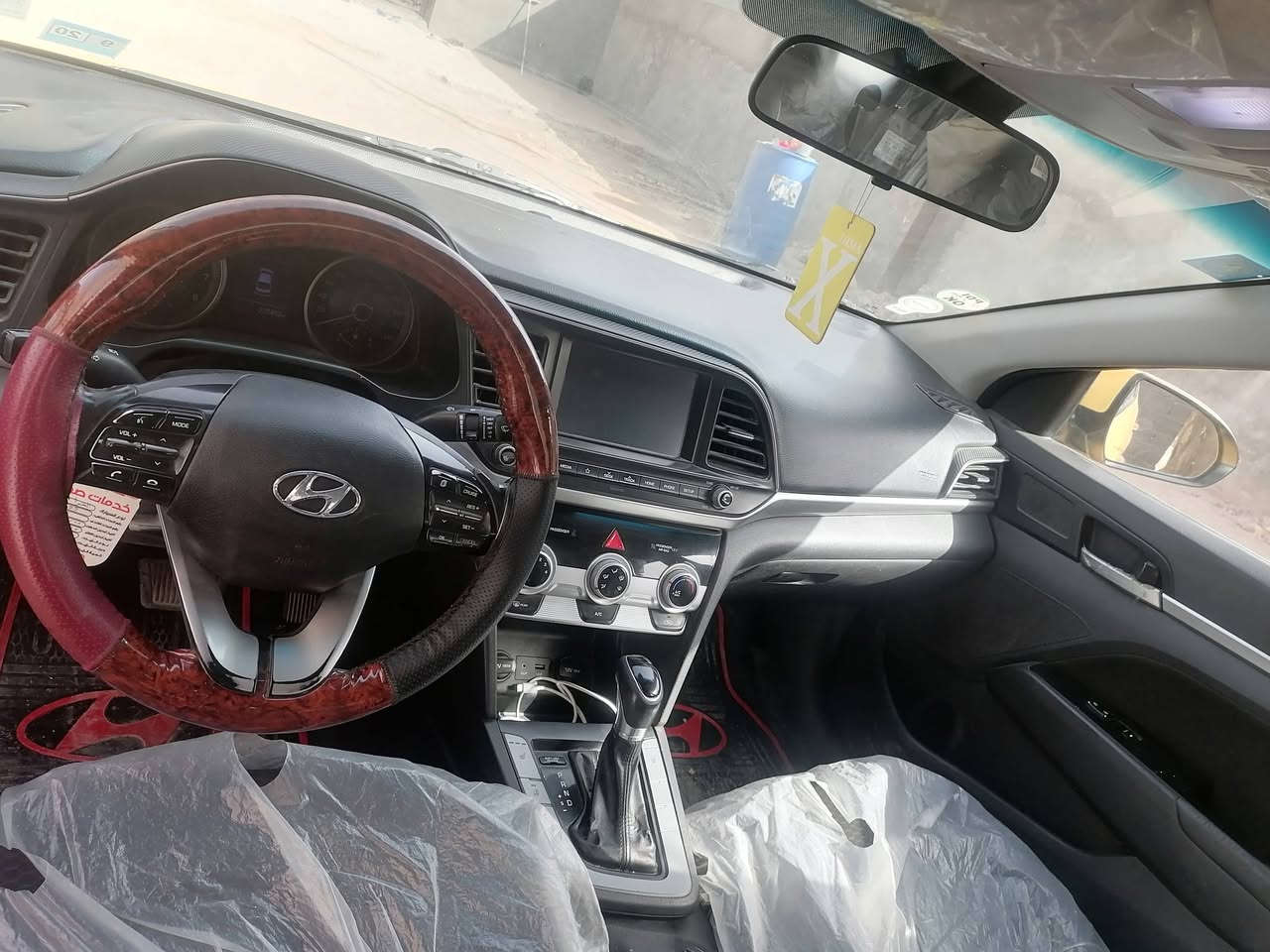 النترا
موديل 2020
سياره فول موصفات فول
مكينه جديده كير ايتي منضومه غاز
مكان كربلاء السعرر ١٢٥
***********
