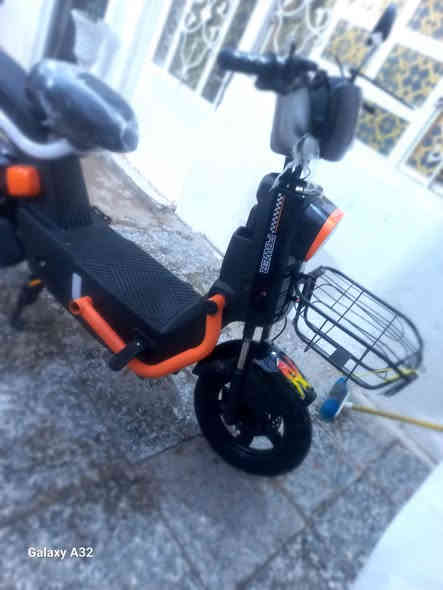 دراجه شحن بعدها جديده مامستخدمه بسعر 350 وبيها مجال بسيط  مكاني نجف شارع المطار ***********
