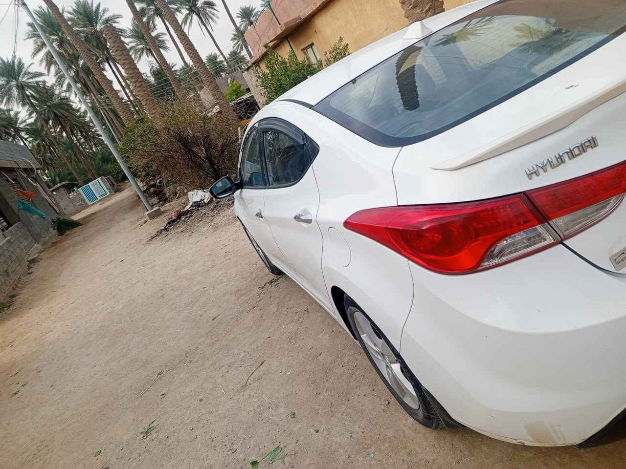 مديل 2013 مكينه الف 1600مراوس بل 16او 17حسب القناعه أو بيه صبغ اربع 4قطع أو نتفق على  ويصير خير انشاء الله ***********متواجد فقط بليل أو بيع السعر 95او بيه مجال
