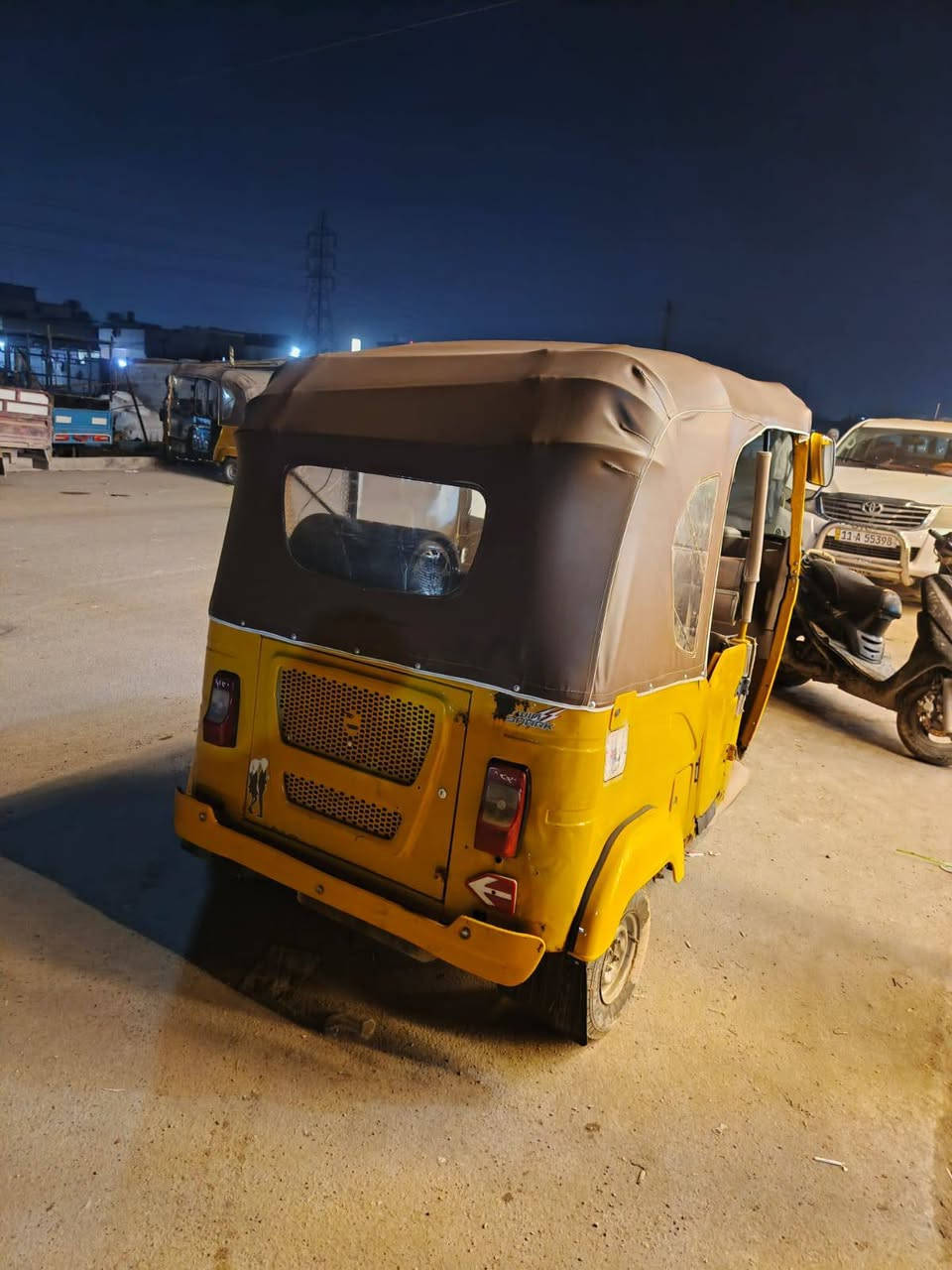 سلام عليكم شباب تكتك موديل 21 شهر 6 رقم وسنويه بغداد تحويل ثاني يوم كلشي موضح بي بارد بل لغد  مابيها سعرها 6900 بيه مجال مكاني سبع قصور يم المركز ***********
