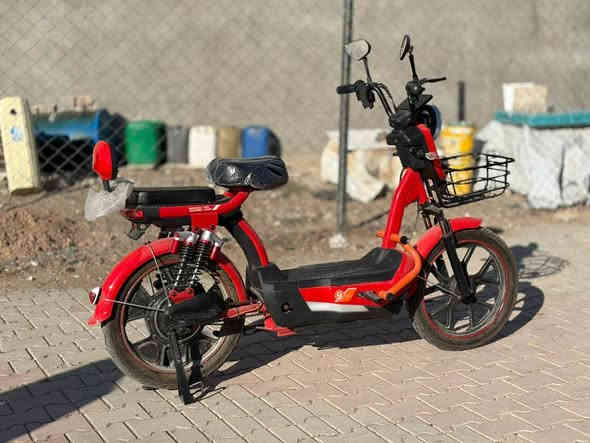 ماطور شحن جديد مستخدم اقل من شهر حجم 20   5بطاريات  2025 تشغيل عن بعد  السعر 475وبي مجال 
*********** عنواني خانقين توله فروش
