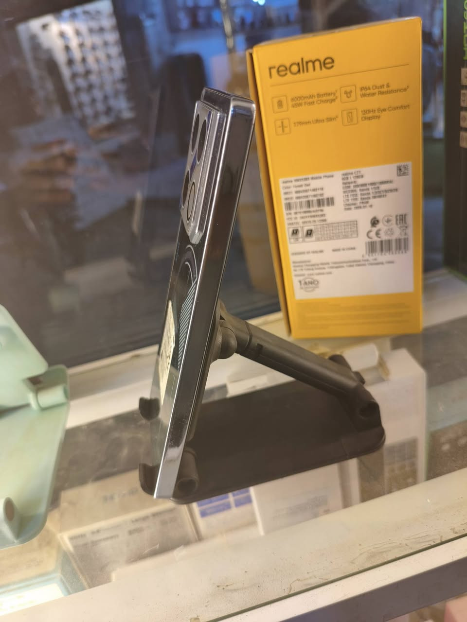 السلام عليكم جهاز نظيف ومرتب لجماعة الالعاب والبوبجي  التواصل على الرقم***********
📱اسم الجهاز
 INFINXE GT 20PRO  5G
💾 المعالج المركزي
Dimensity 8200 Ultimate
📟ذاكرة التخزين 256
الذاكرة العشوائية(RAM) 12+12
mAh 5000 البطارية 🔋 
 دقة الشاشة ٢٦٥٢ x ١٢٠٠
