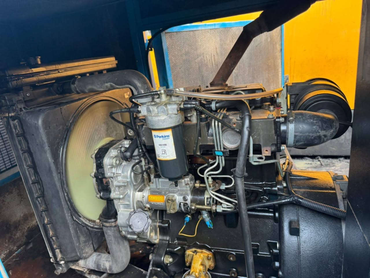 موالده بيركنز انكليزي ٣٠ كيفي محرك حديث  كاتم شغاله على حمل لا صرف ولا تبخير توليد لوري سومر حديث السعر ٣٨ ورقه  العنوان بغداد كراده للاتصال
***********
