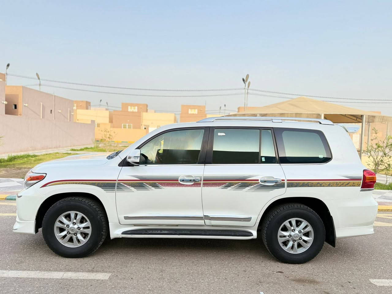 السلام عليكم 
لاندكروز 2010 كفاله عامه من الصبغ والتبديل ماشيه 200

( الرقم مميز ) محرك٦ سلندر السياره على ايد وحده مامتعوبه ابدد 

كير محرك حداديه تخم تاير تبريد تدفئه كامله لسياره 

مكاني بابل الشوملي السعر 295 وبيها مجال

***********
