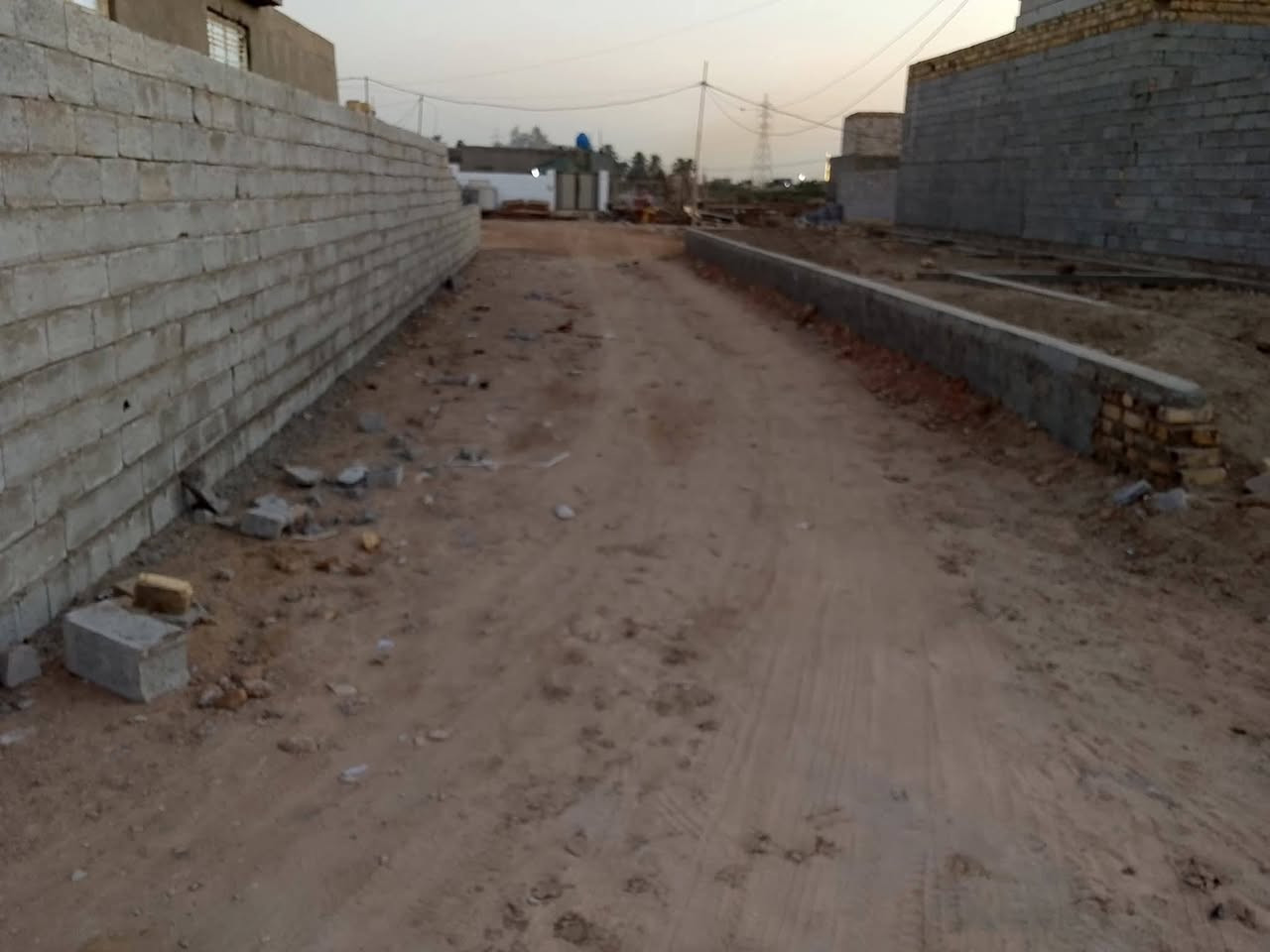 قطعه 125 م سند ٢٥ زراعي بسمي موقعه خلف شقق الزيتون مدفونه سبيس اتصل على رقم ‏‪***********‬‏📱 سعره مناسب 4 ملايين
