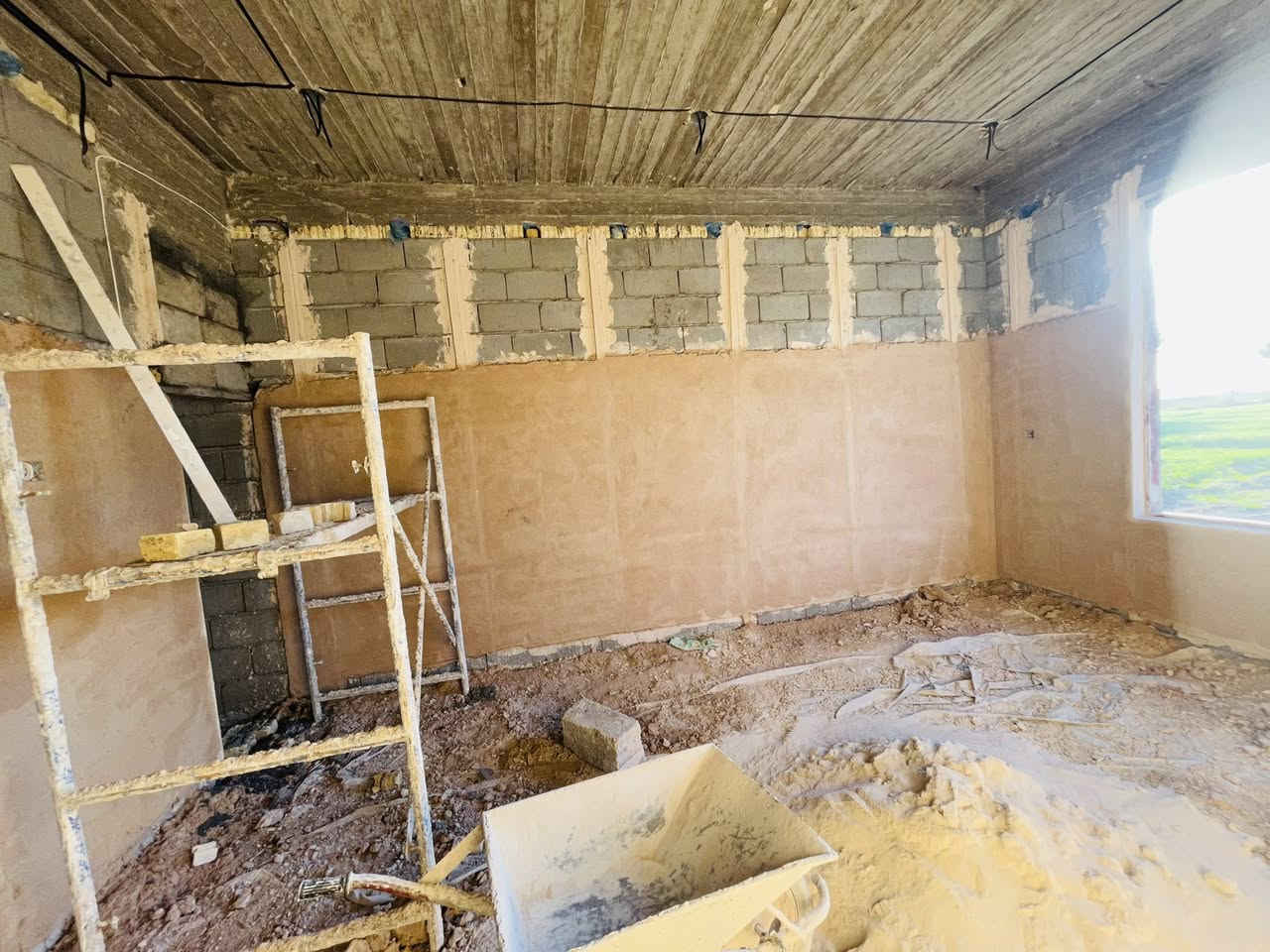 السلام عليكم. شباب. اني خلفه لبخ جص مساطر. ولبخ سمنت  ناعم خشن نثر شغل درجه اولى. ان شاءالله يعجبكم  نشتغل مگطوعه وع متر. الاتصال. اوًمراسله الخاص وجزاكم الله خير الجزاء.  ***********
