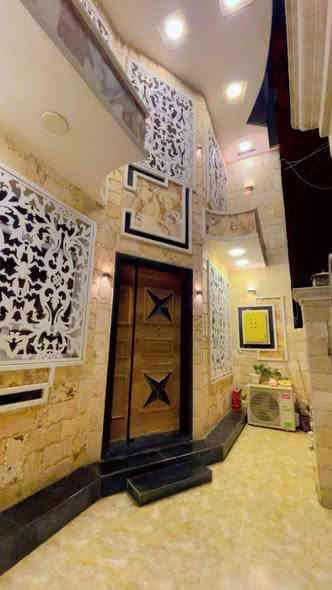 [358]#دار_للبيع_مساحة٣٠٠متر
🏛️🏛️🏛️🏛️🏛️🏛️🏛️🏛️🏛️🏛️
مساحة الدار #١٥٠متر(٧،٥×٢٠)+ #١٥٠مترأرض #بناء_حديث_فول_كوالتي #سعر٢٨٠مليون_سعردارفقط
يحتوي على (أستقبل كبير + هول كبير + مطبخ + صحيات عدد٣ + غرف نوم ٤ + بيتونه واسعه جدا ) البيت كامل من كلشي #يباع_مع_الاثاث_أو_بدونه 
نظام كامرات / نظام سبالت دفن / ارتفاع ٣٣٠م / ديكورات مغربية / رفت كونكريت مسلح / كهرباء تسليك / سبالت ١٣طن #موقع_يبعد_عن_سيديةوالدورة_٤دقائق
كويرش حي سلام مربع ٤٠٠٠ الأول يبعد عن سريع ١٠٠متر 
الأستفسار اكثر الاتصال عبر الأرقام المتوفرة او المراسله عبر الواتس #طابو_ملك_صرف
#مكتب_الأمير_للعقار_***********_*********** 
#المطور_العقاري_ابوأمير
🏛️🏛️🏛️🏛️🏛️🏛️🏛️🏛️
