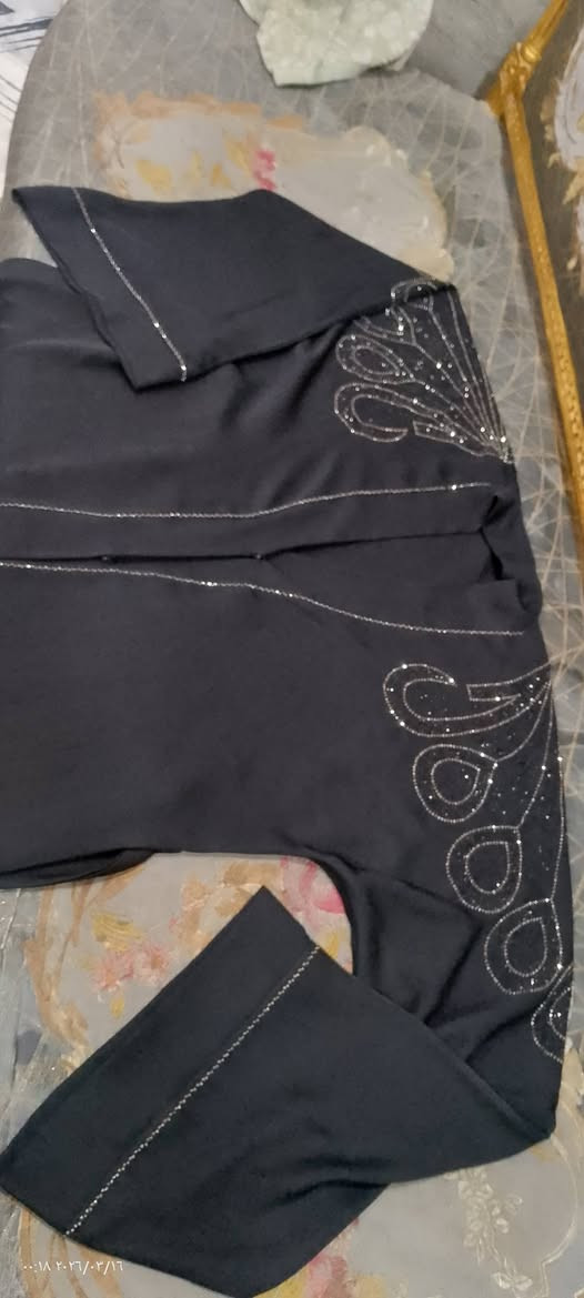 رمظان كريم على جميع البنات خواتي هاي صايات ثنين للبيع جدد اشتريتهن قبل 3ايام من بغداد الشارقه وقست ونطيتهم قياسي واليوم يله قستهن حيل كبار عليه ام الخرز كلوش اخذتهه 65 تلبس من وزن 65 لل80 بيهه حزام وشال وام ستراس موكلوش قماشتهن حلوه اخذتهه ب50 تلبس وزن 60لل75 التفيدهه تراسلني توصيل ماعندي تجي تشوفهه وتقيس وتاخذهه بكربلاء البوبيات


**إذا كنت صاحب هذا الإعلان وتريد حذفه لأي سبب، رجاءا أرسل رسالة إلى الدعم الفني**