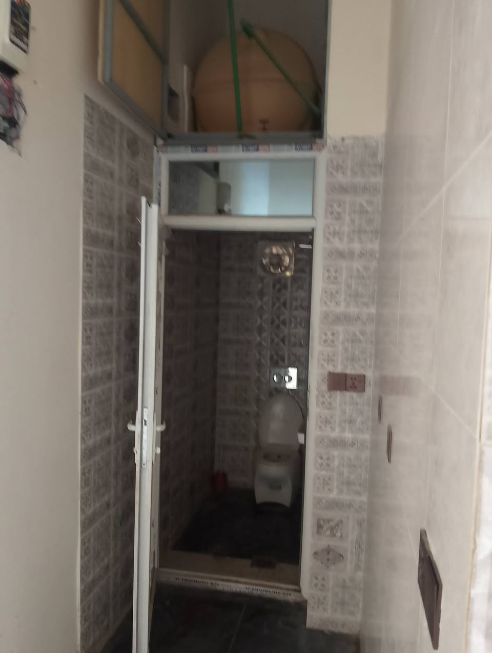 محلات لليجار كويريش حي سلام رقم 
***********
***********
عدي الجبوري
