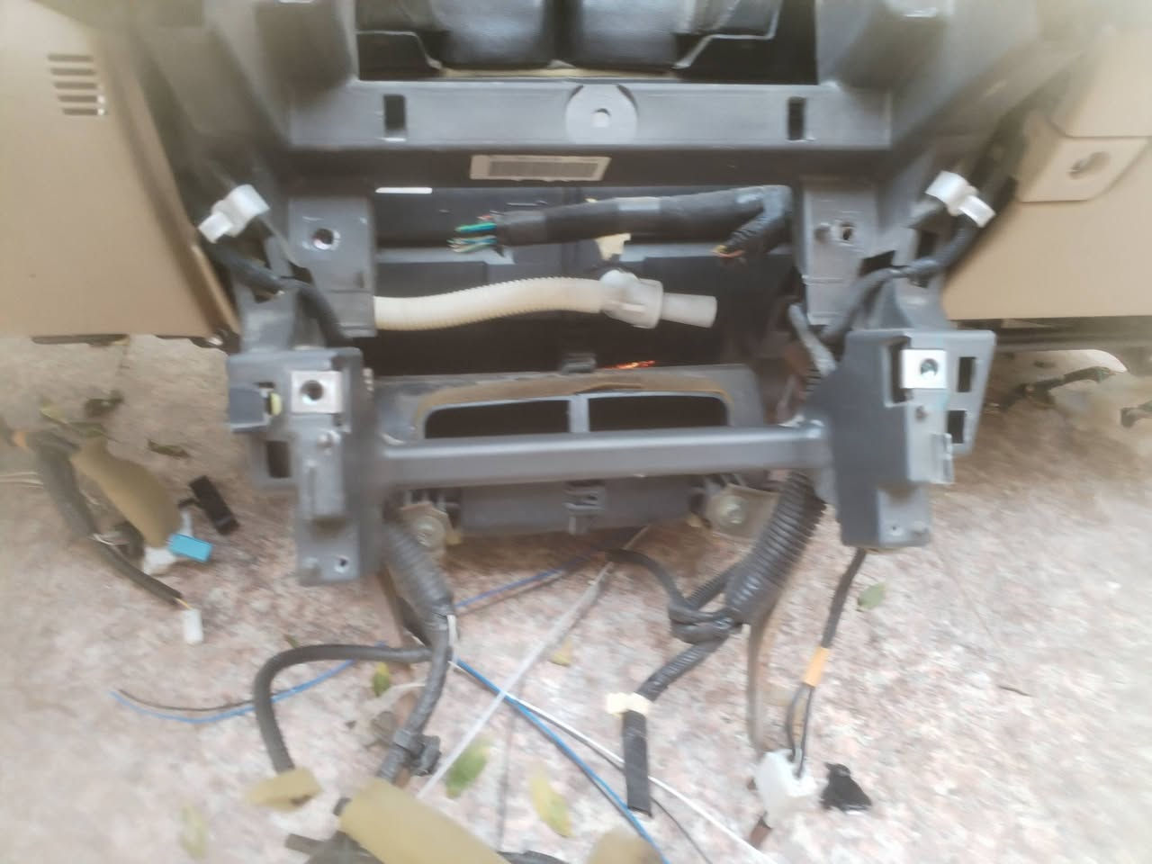 السلام عليكم
دشبول ماجسته حوته
من مديل ٩الئ ١٢
ايسر بلاد شرط تفصيخ ياباني
كامل دشبول وبوري وفابريتر
قطعه نادره
السعر ١٣ورقه
***********
