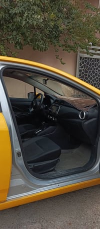 فيرسا • ٢٠٢٠ • تكسي