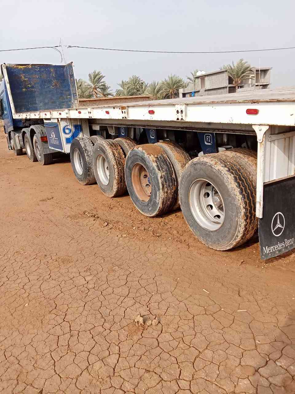 عربانه للبيع شاصي 16 طول 13و60شريط عدي الحداد معمل الغدير 4محور ***********
